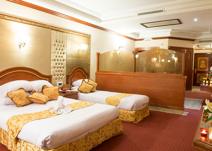 تورشیراز هتل قصر طلایی از قزوین